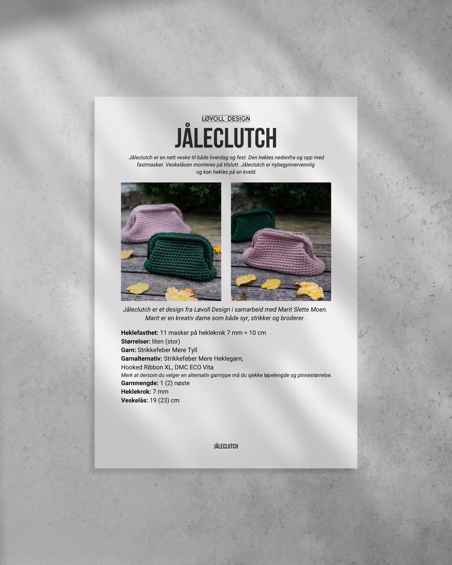Jåleclutch er en nett heklet veske til både hverdag og fest. Den hekles nedenfra og opp med fastmasker. Veskelåsen monteres på tilslutt. Jåleclutch er nybegynnervennlig og kan hekles på en kveld. Forside på hekleoppskrift.