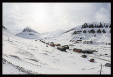 Last inn bildet i Galleri-visningsprogrammet, Nybyen 2 | Fotokunst | Plakat

