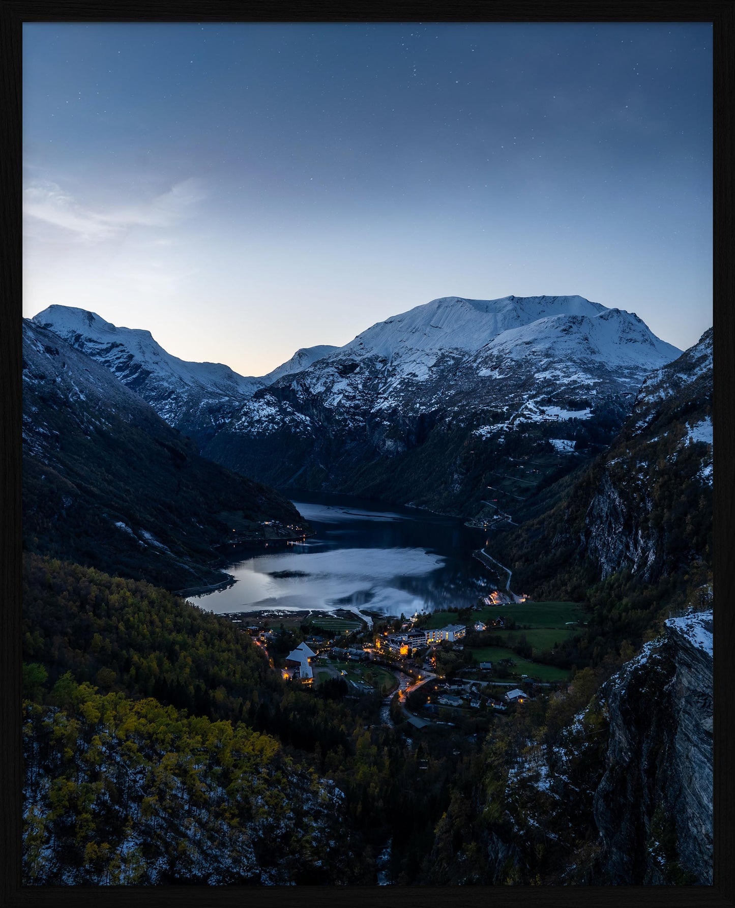 Blåtime i Geiranger | Fotokunst | Plakat | Poster | Veggkunst